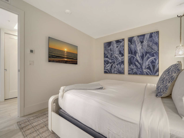 Spectacular Two Bedroom Vacation Condo in Siesta Key